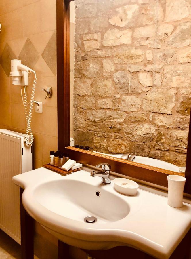 Alpen House Hotel & Suites Arachova Eksteriør billede