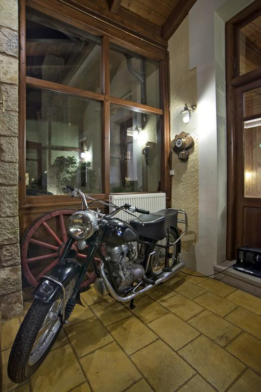 Alpen House Hotel & Suites Arachova Eksteriør billede